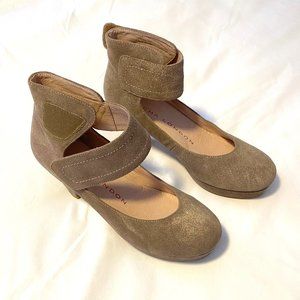 Sacha London Vera Platforms